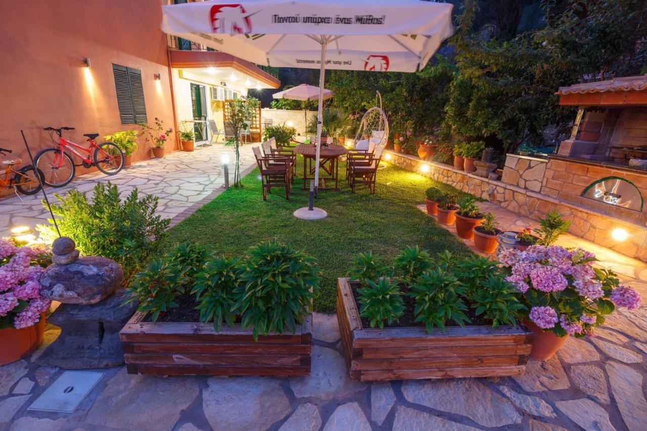 Cleopatra Rooms Nikiana Exterior photo