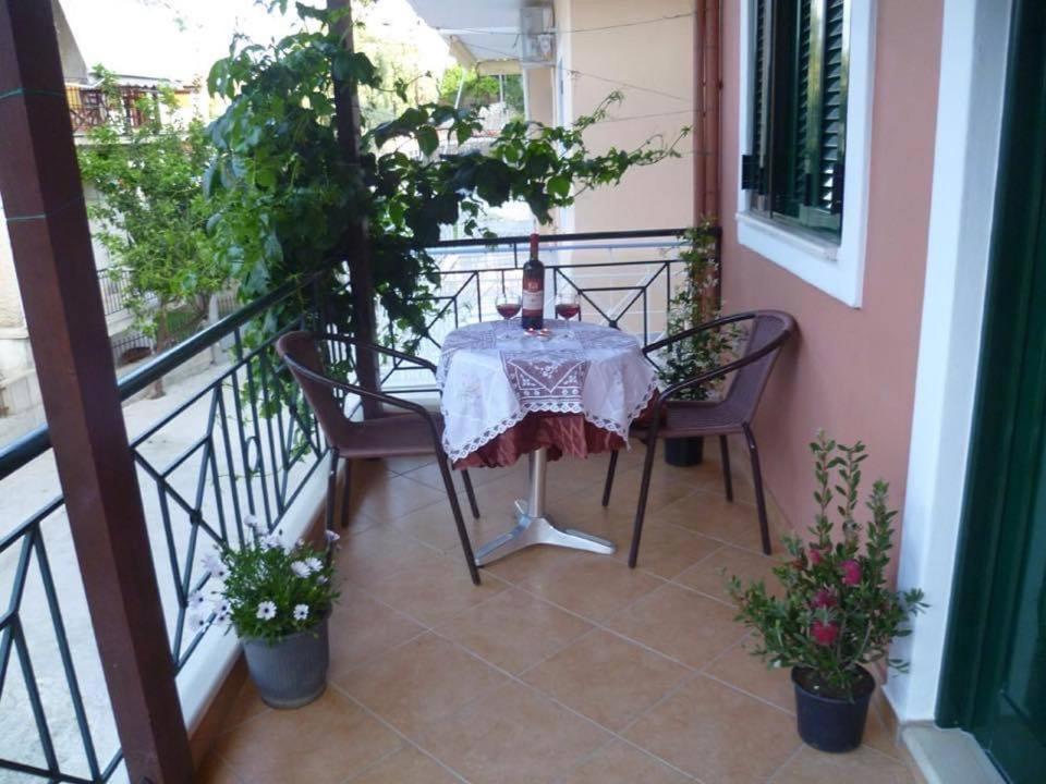 Cleopatra Rooms Nikiana Exterior photo